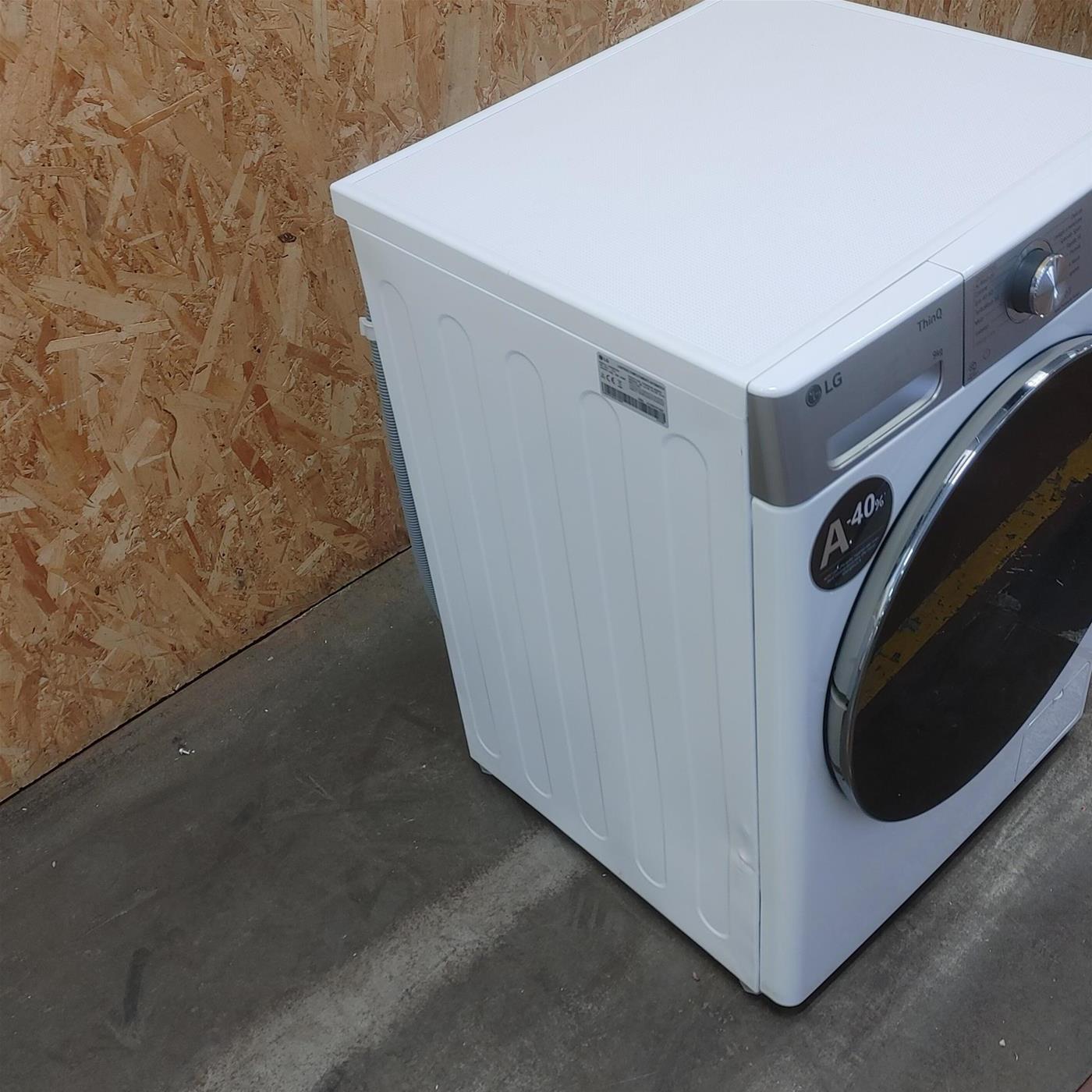 Lavatrice intelligente LG F4R9009TPWC Classe A 9 Kg