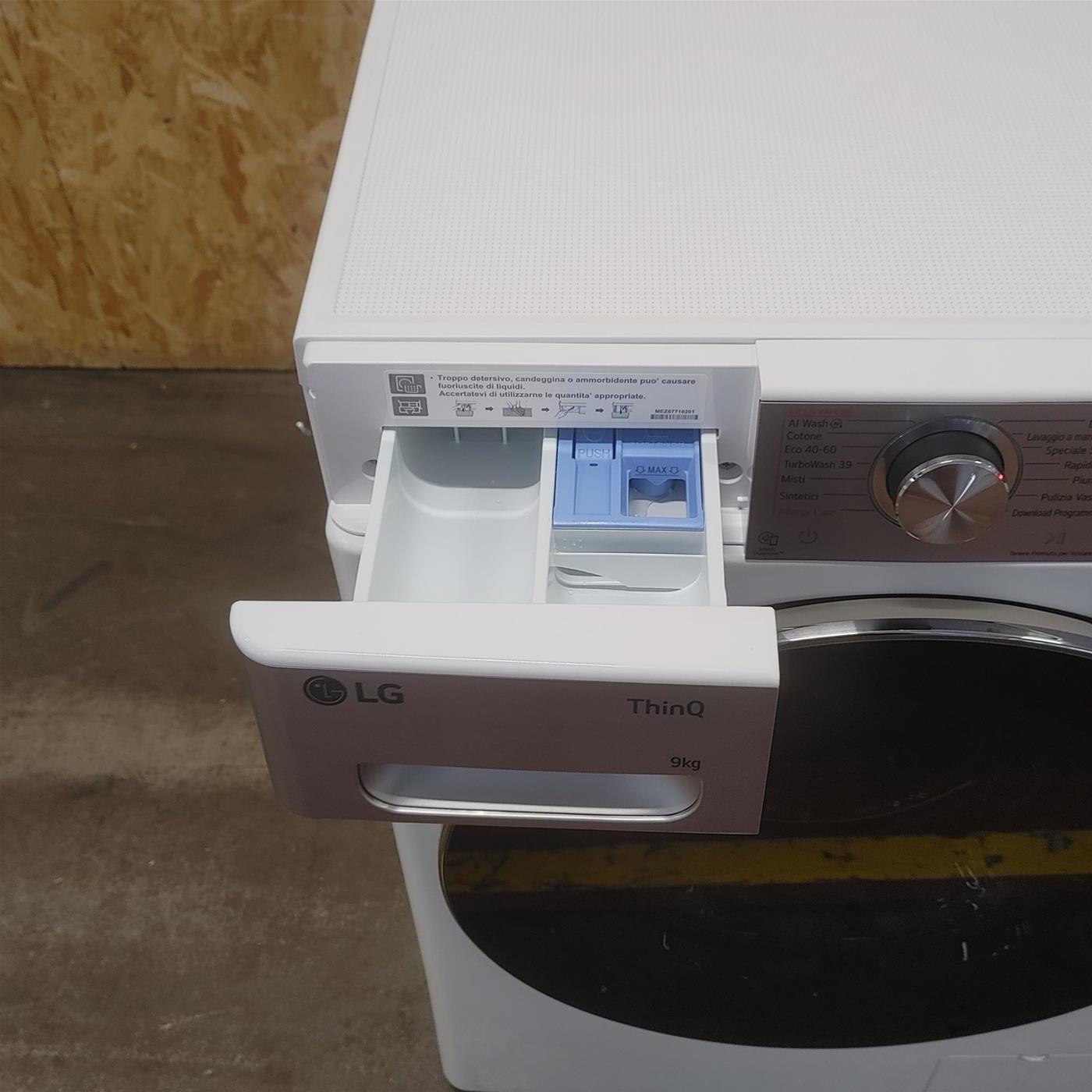 Lavatrice intelligente LG F4R9009TPWC Classe A 9 Kg