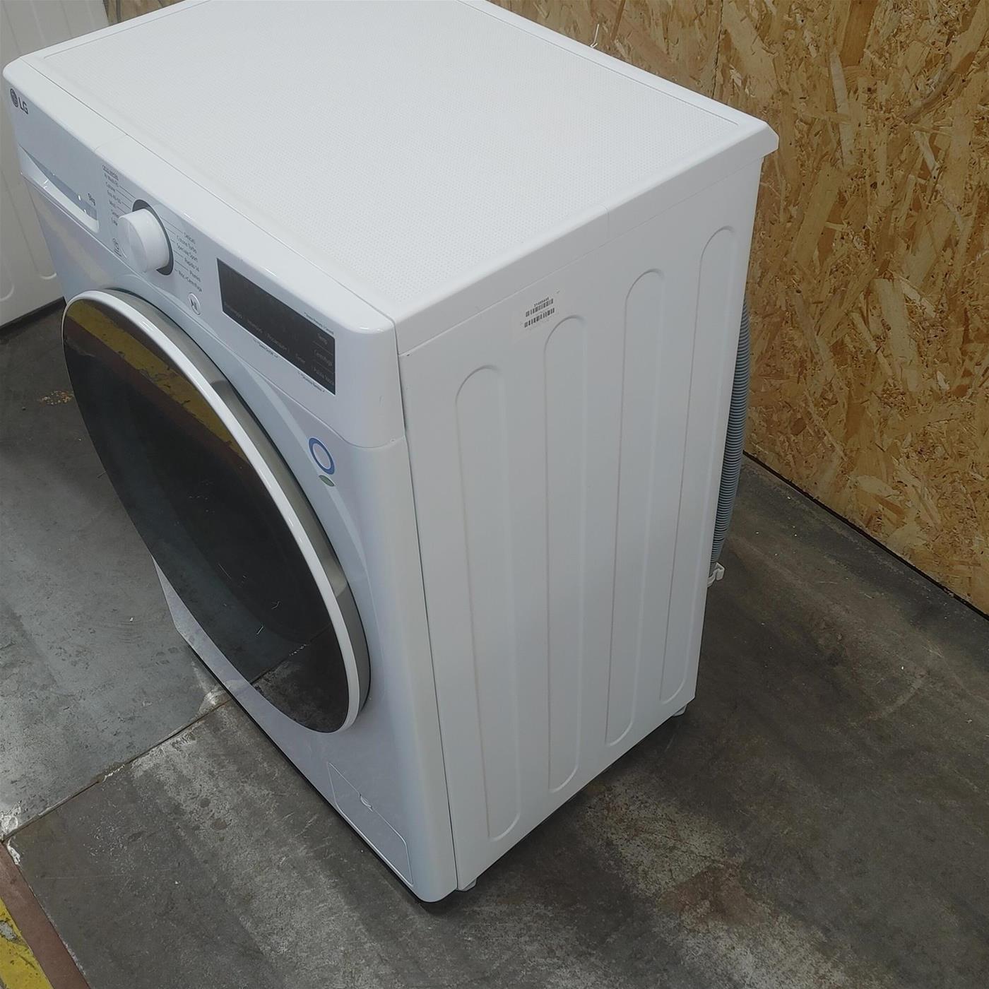 Lavatrice intelligente LG F2R3S09NSWB Classe A 9 Kg