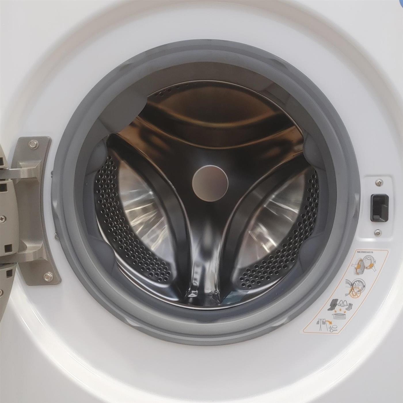 Lavatrice intelligente LG F2R3S09NSWB Classe A 9 Kg