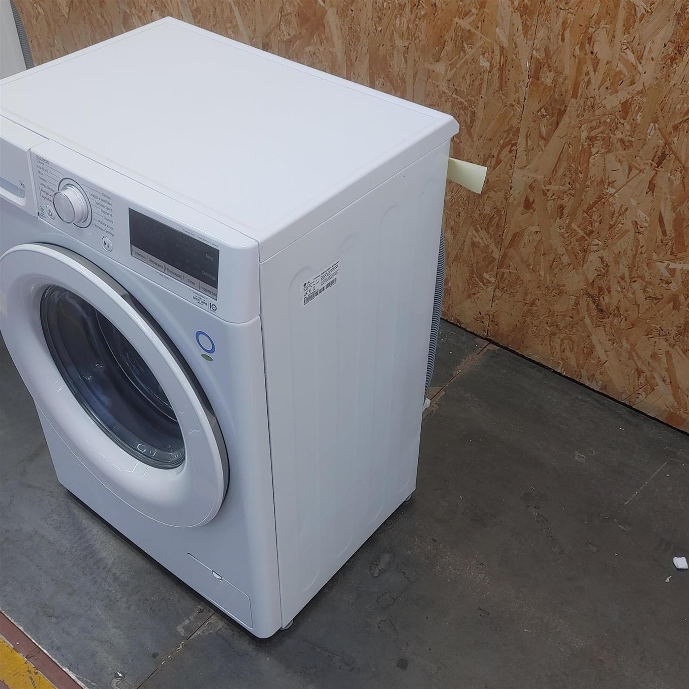 Lavatrice intelligente LG F2WV3S7S4E Slim SteamTM 7 Kg