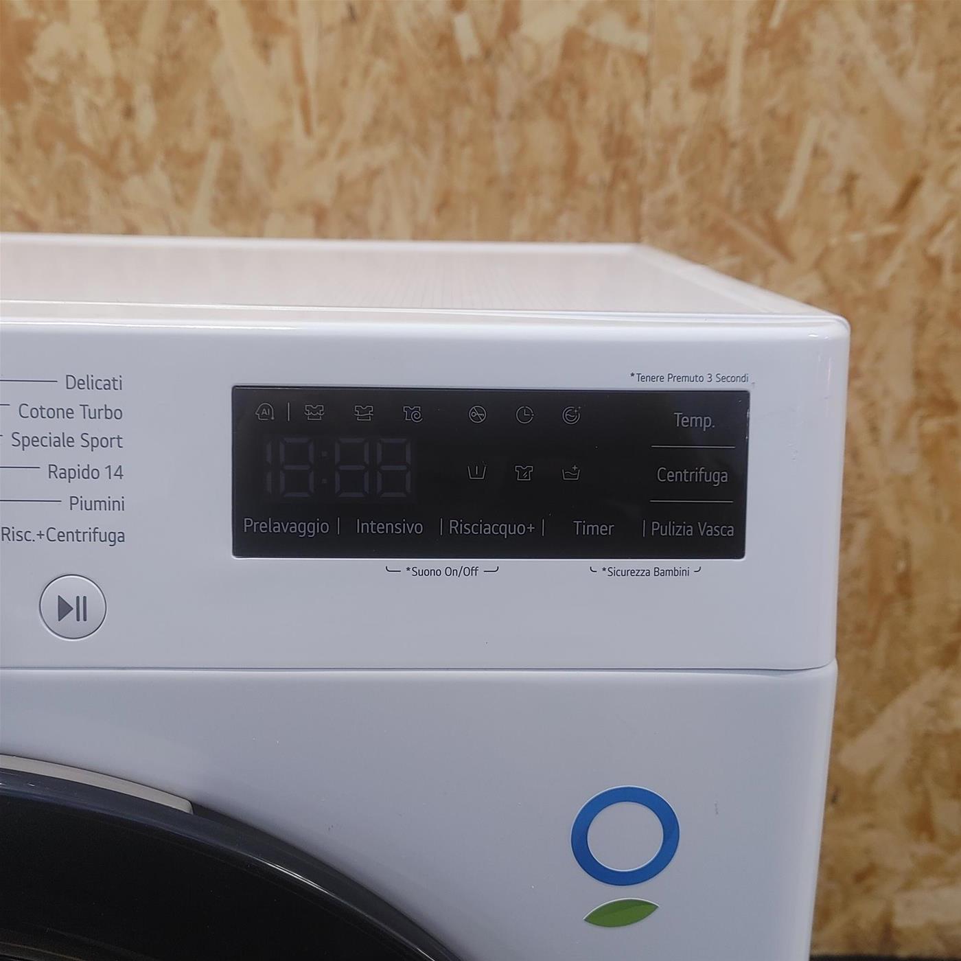 Lavatrice intelligente LG F2R3S09NSWB Classe A 9 Kg