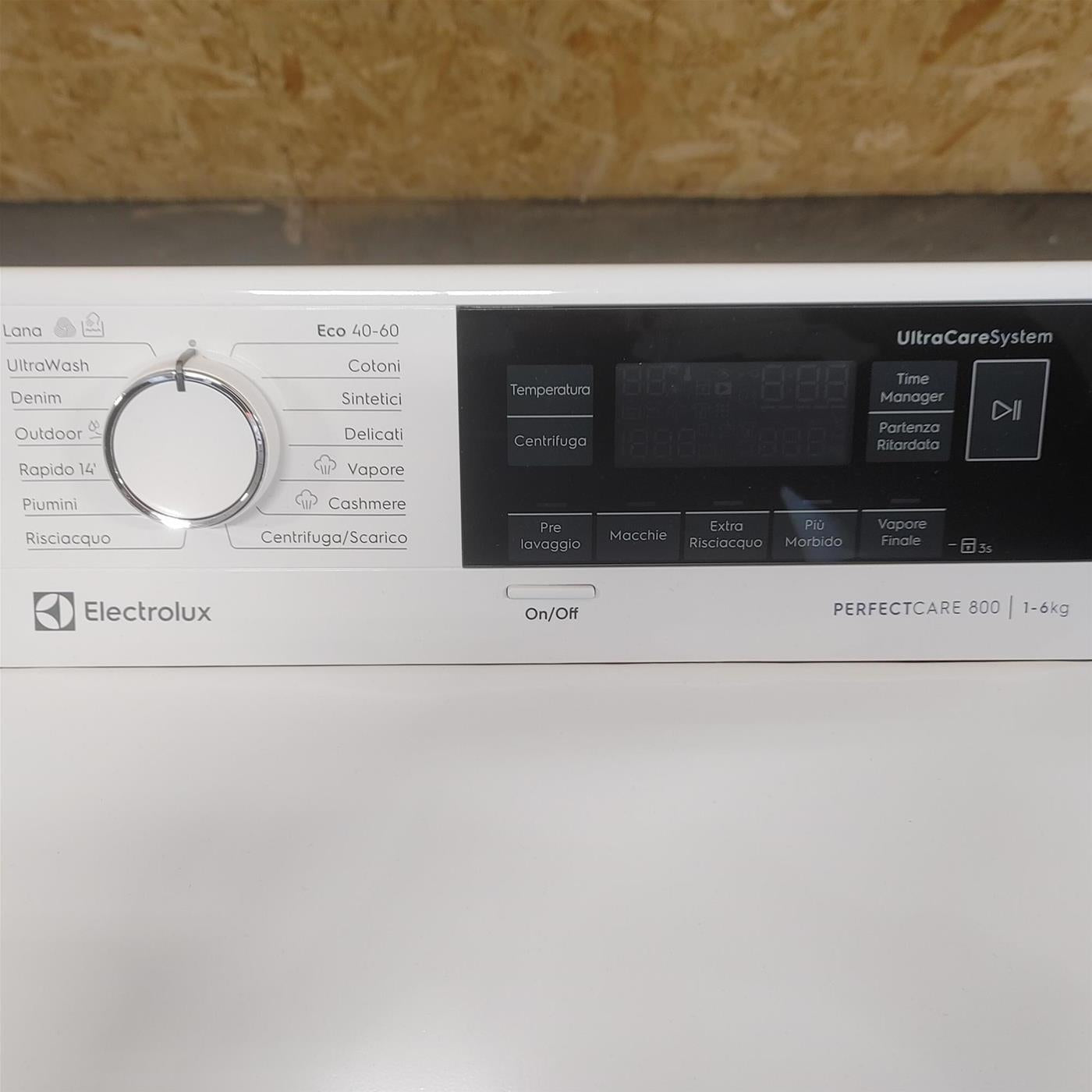 Lavatrice Electrolux EW8T363A Carica dall'alto 6 kg 1251 giri Bianco