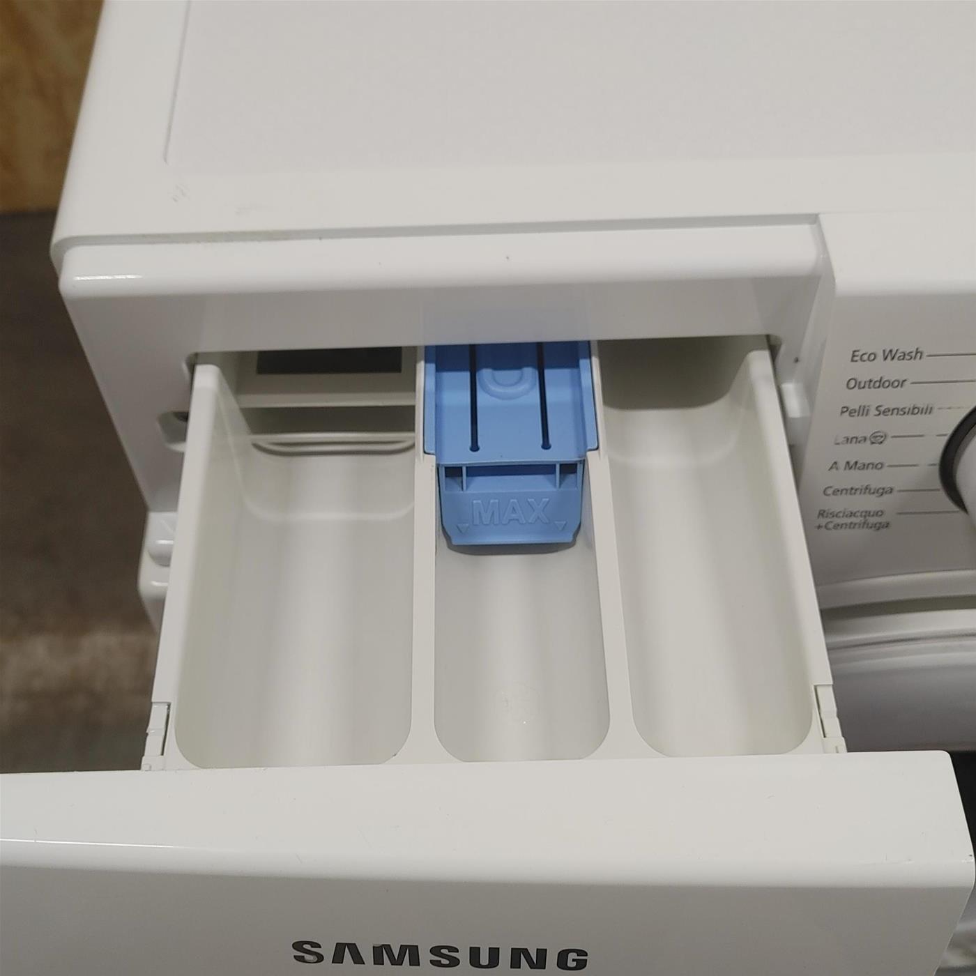 Lavatrice Samsung WF70F5E5U2W Carica frontale 7 kg 1200 Giri/min Bianco