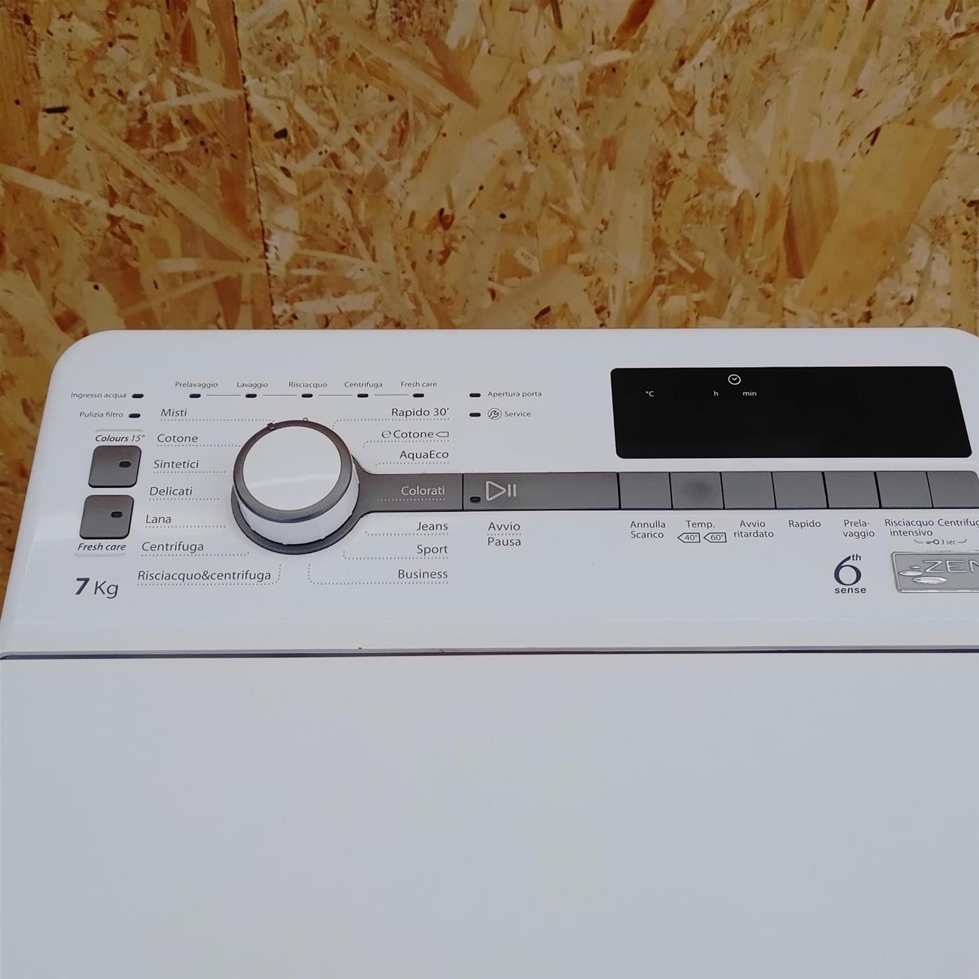Whirlpool TDLR 70231 lavatrice Caricamento dall'alto 7 kg 1200 Giri/min Bianco