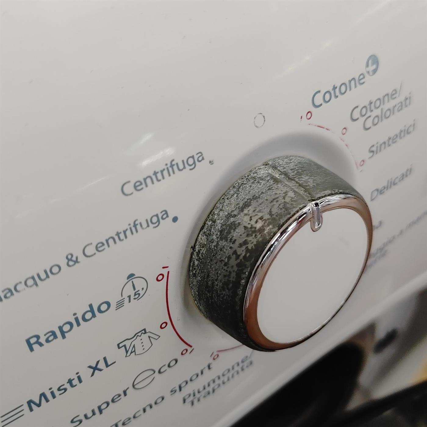 Whirlpool AWOE8129 lavatrice Caricamento frontale 8 kg 1200 Giri/min Bianco