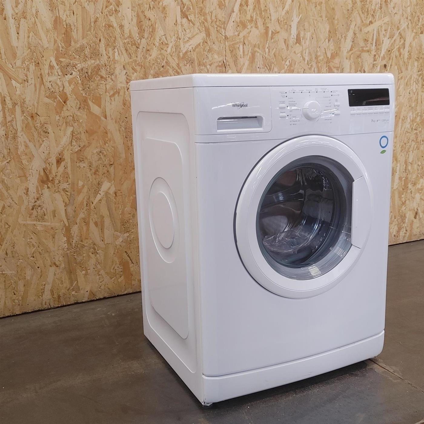 Whirlpool FSCR80217 lavatrice Caricamento frontale 8 kg 1200 Giri/min Bianco