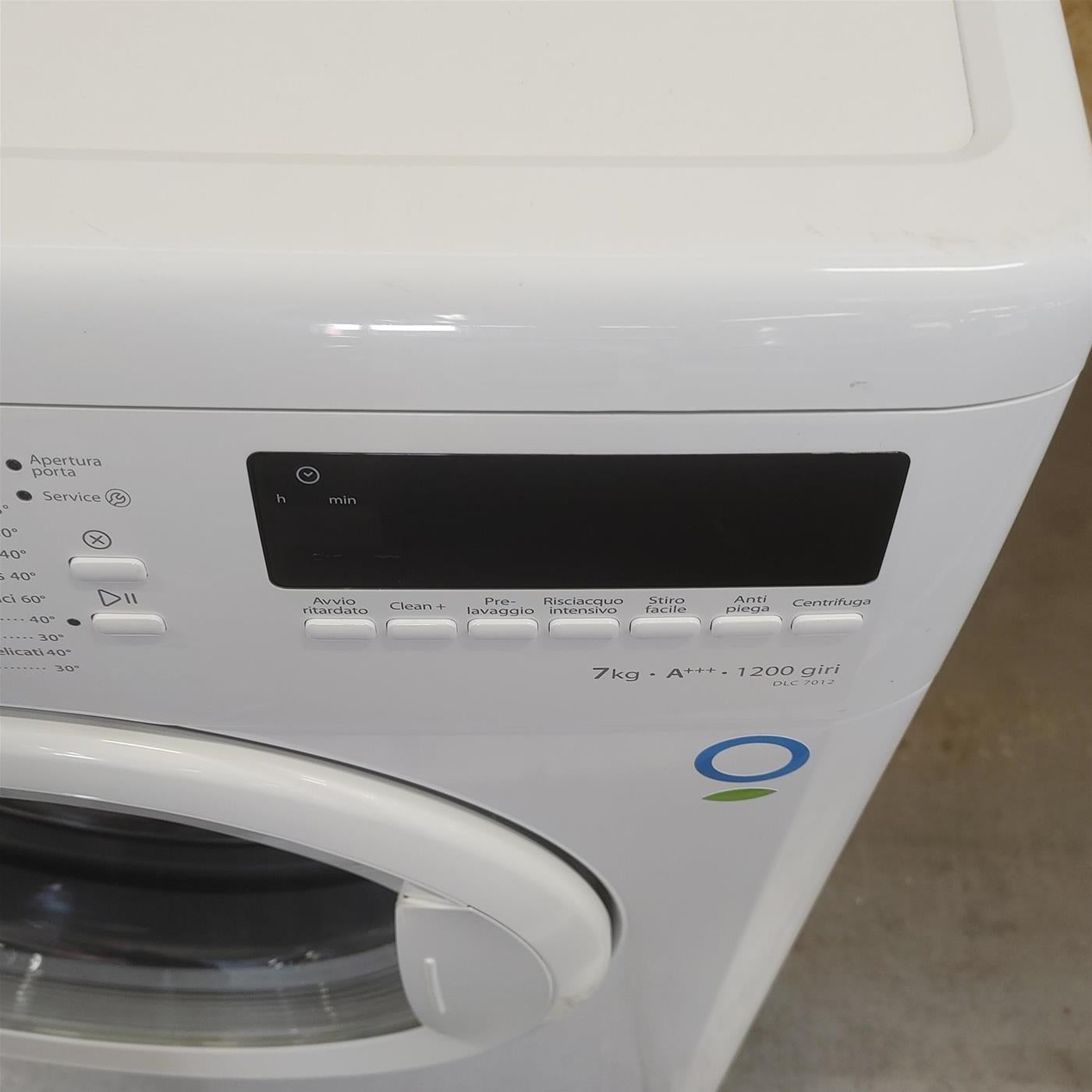 Whirlpool FSCR80217 lavatrice Caricamento frontale 8 kg 1200 Giri/min Bianco