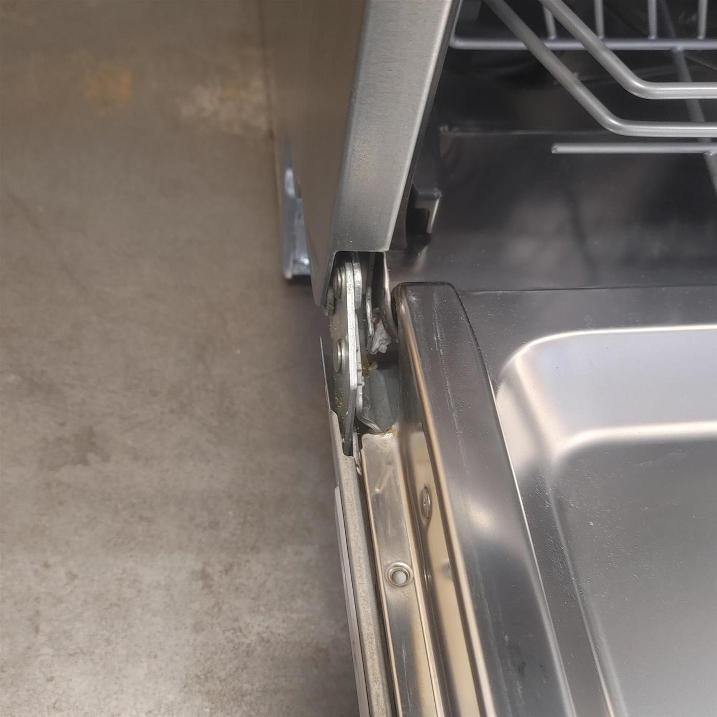 Lavastoviglie AEG FSE63617P a scomparsa totale 13 coperti