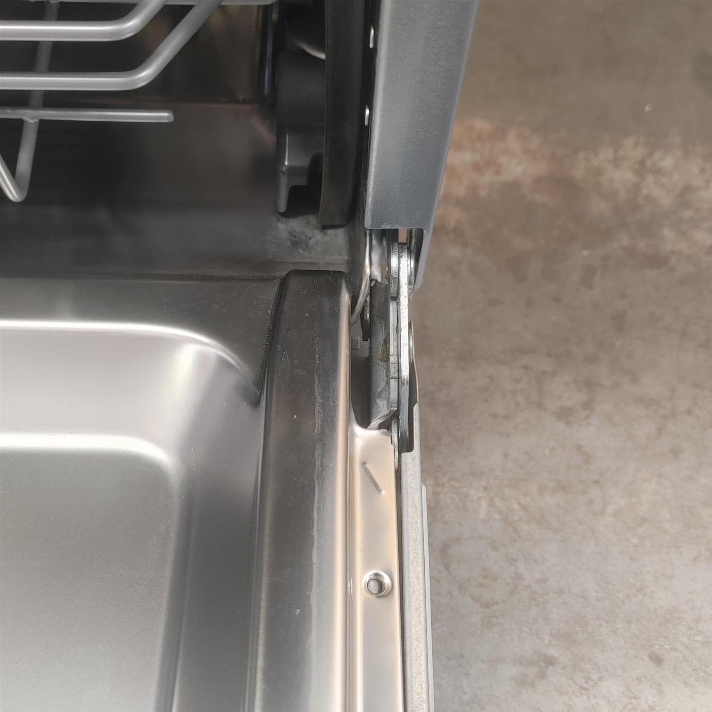 Lavastoviglie AEG FSE63617P a scomparsa totale 13 coperti