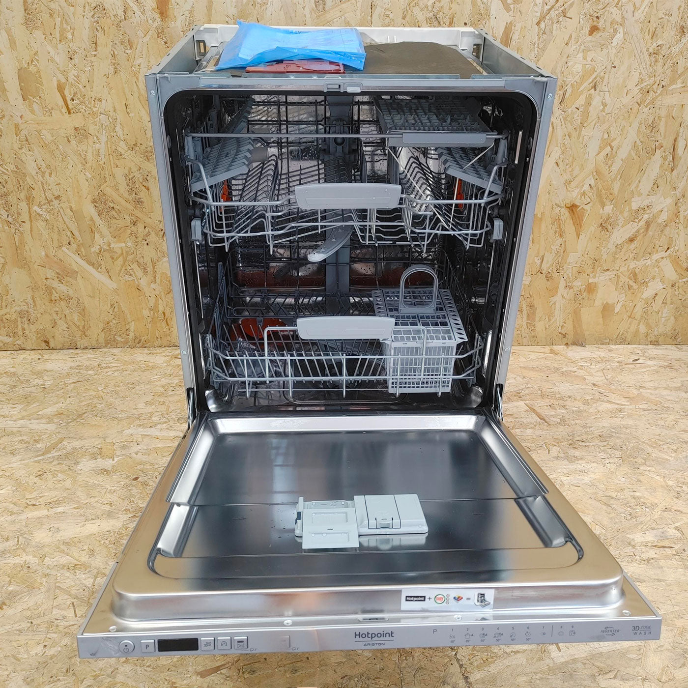 Hotpoint HIC 3C26 CW A scomparsa totale 14 coperti E