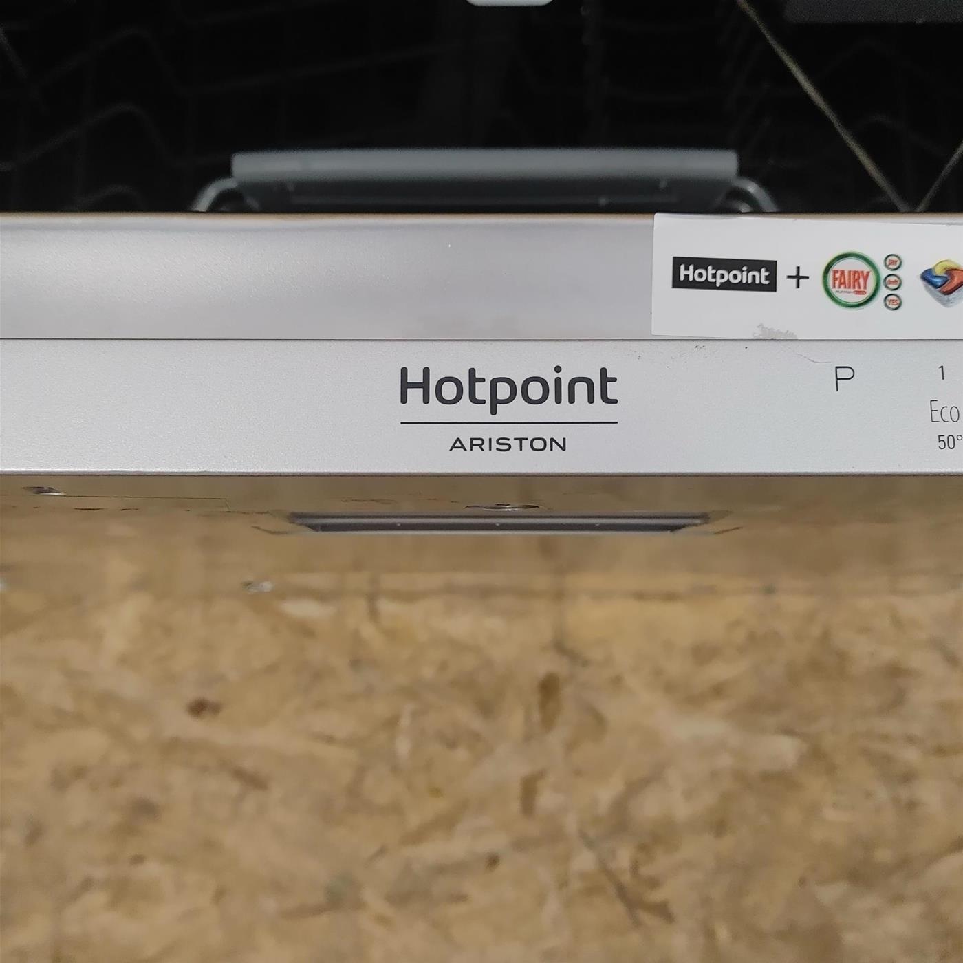 Hotpoint HIC 3C26 CW A scomparsa totale 14 coperti E