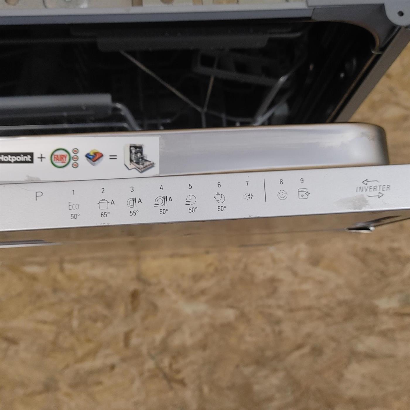 Hotpoint HIC 3C26 CW A scomparsa totale 14 coperti E