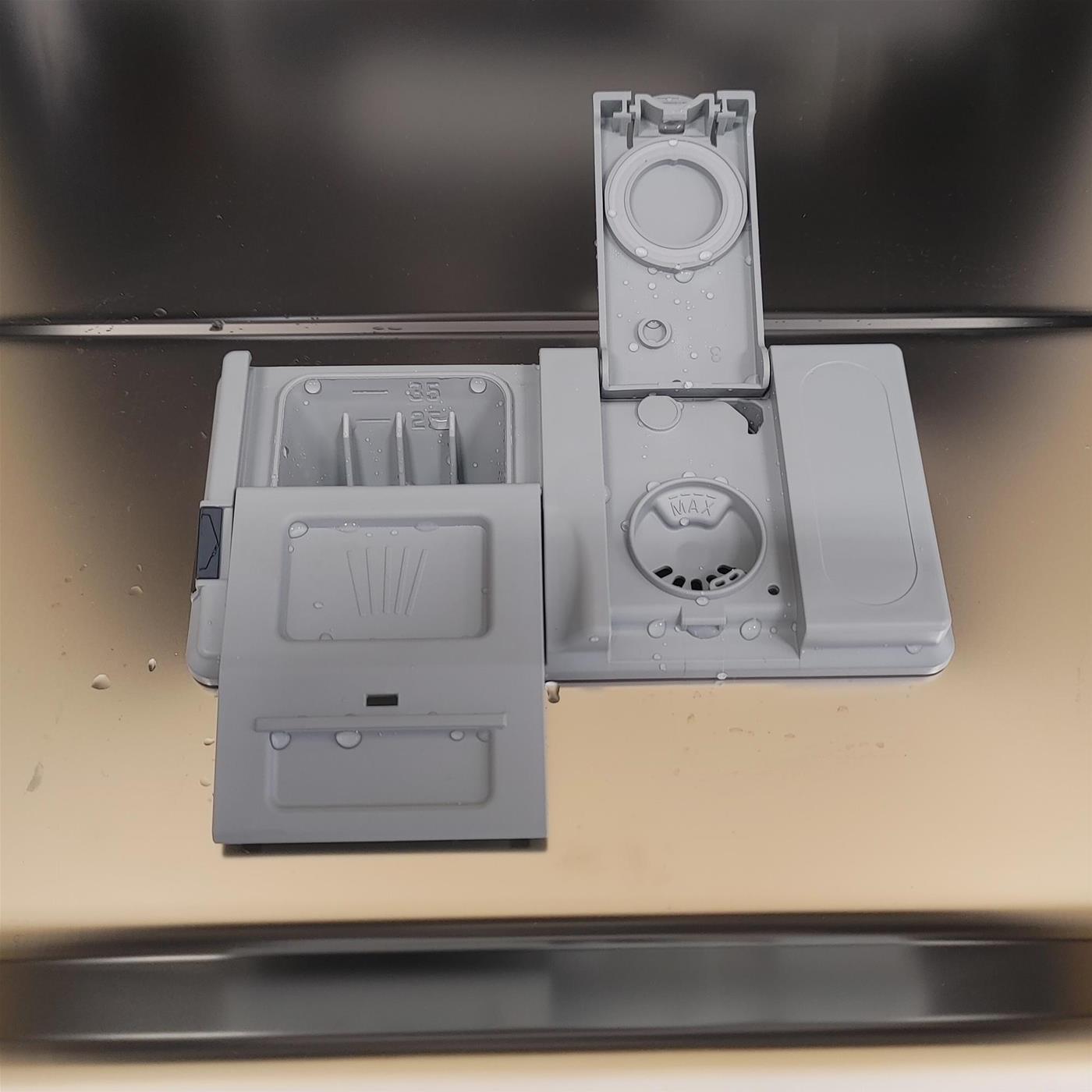 Hotpoint HIC 3C26 CW A scomparsa totale 14 coperti E