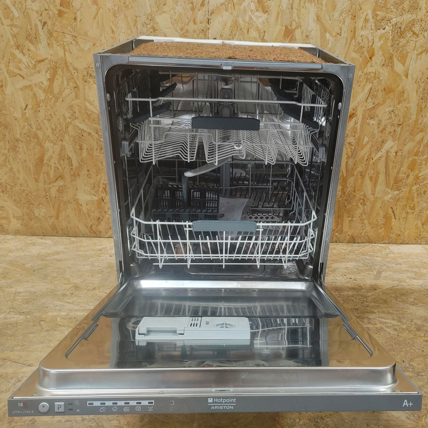 Hotpoint LFTA 2164A 14 coperti completamente integrati