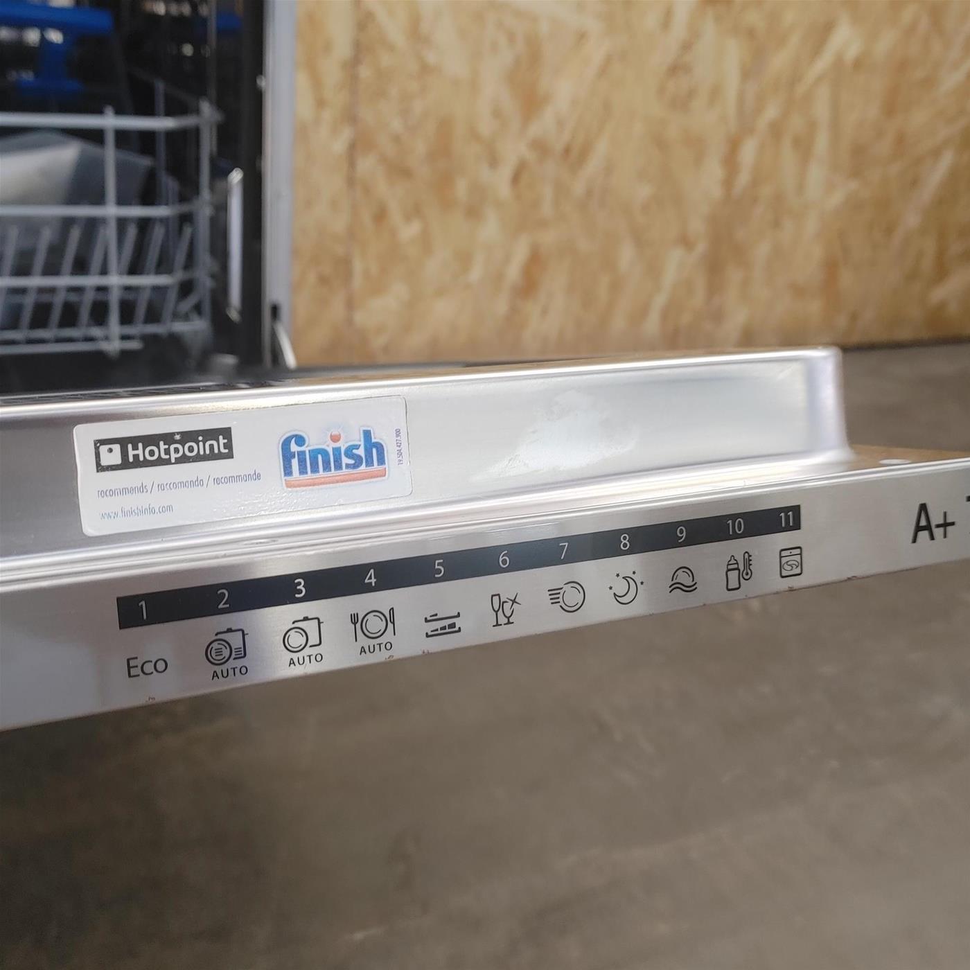 Lavastoviglie Hotpoint LFT11M1137UE scomparsa totale 12 coperti