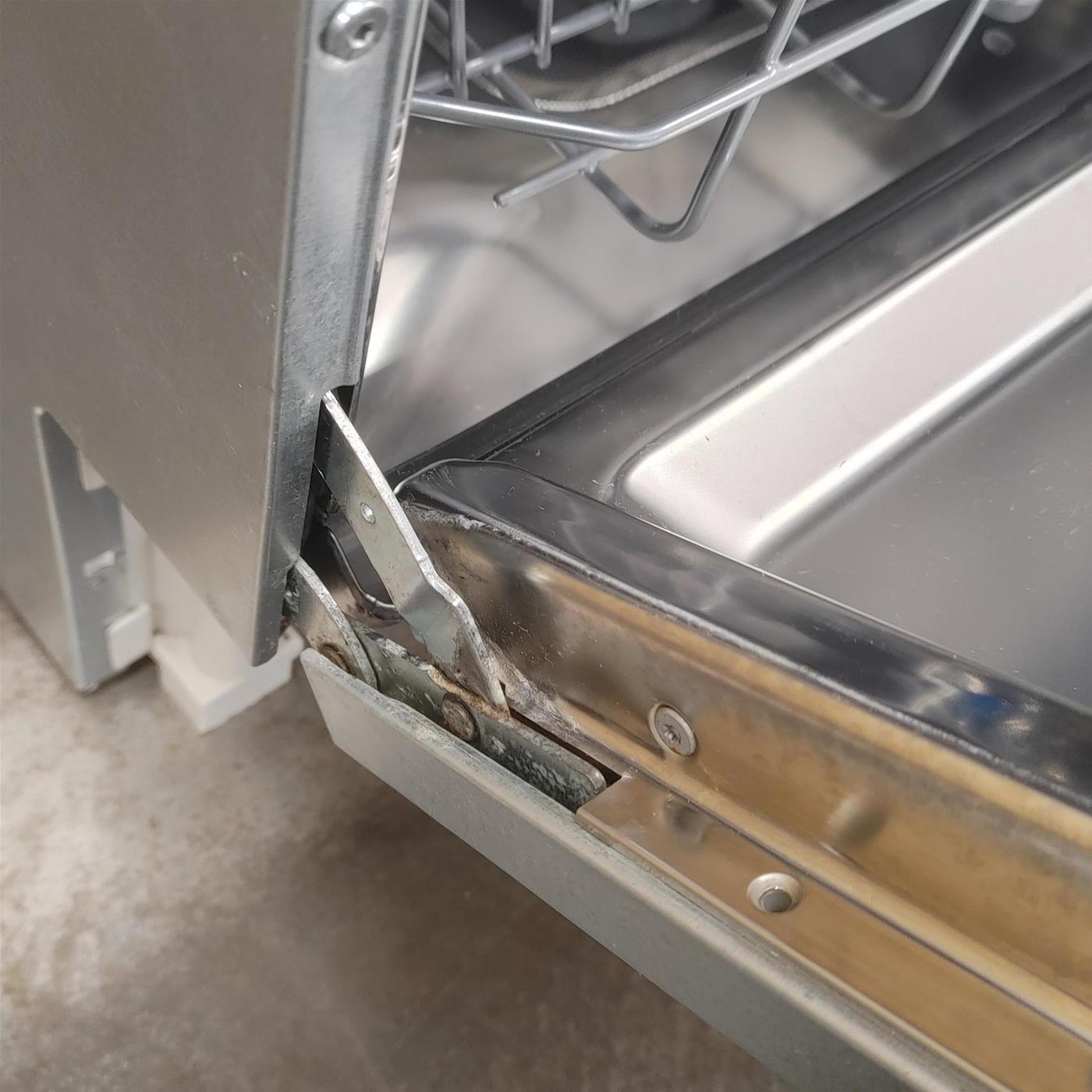 Lavastoviglie Hotpoint LFT11M1137UE scomparsa totale 12 coperti