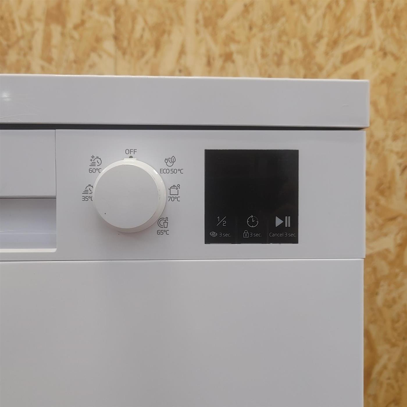 Beko DVN05320W Libera installazione 13 coperti E