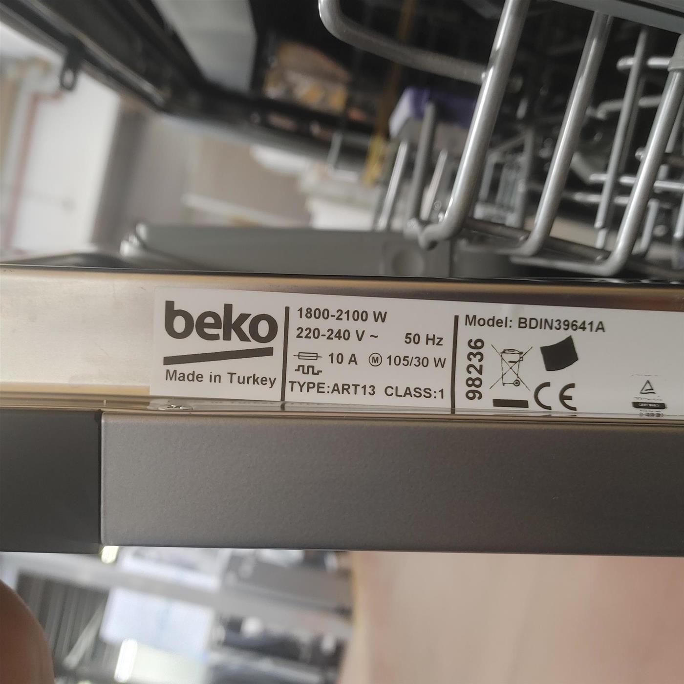 Beko BDIN39641A A scomparsa totale 16 coperti C