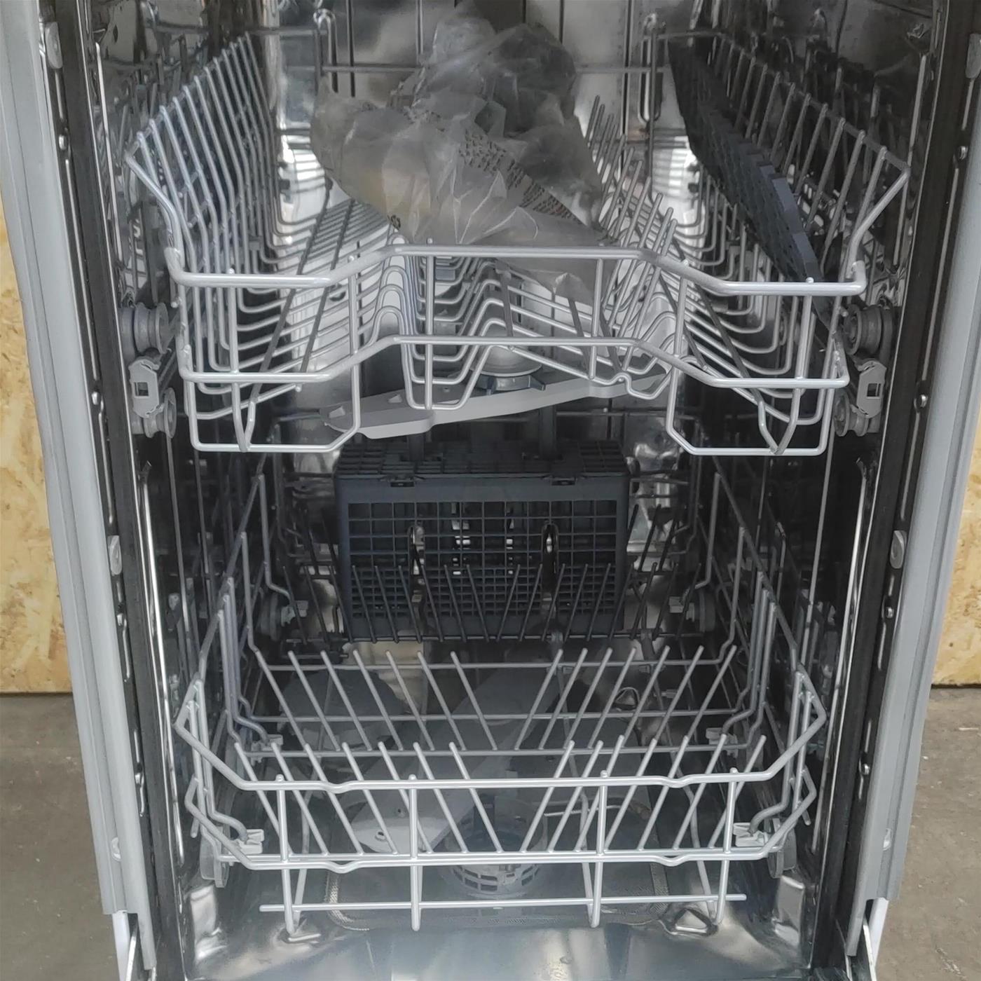 Lavastoviglie Beko DIS35023 A scomparsa totale 10 coperti