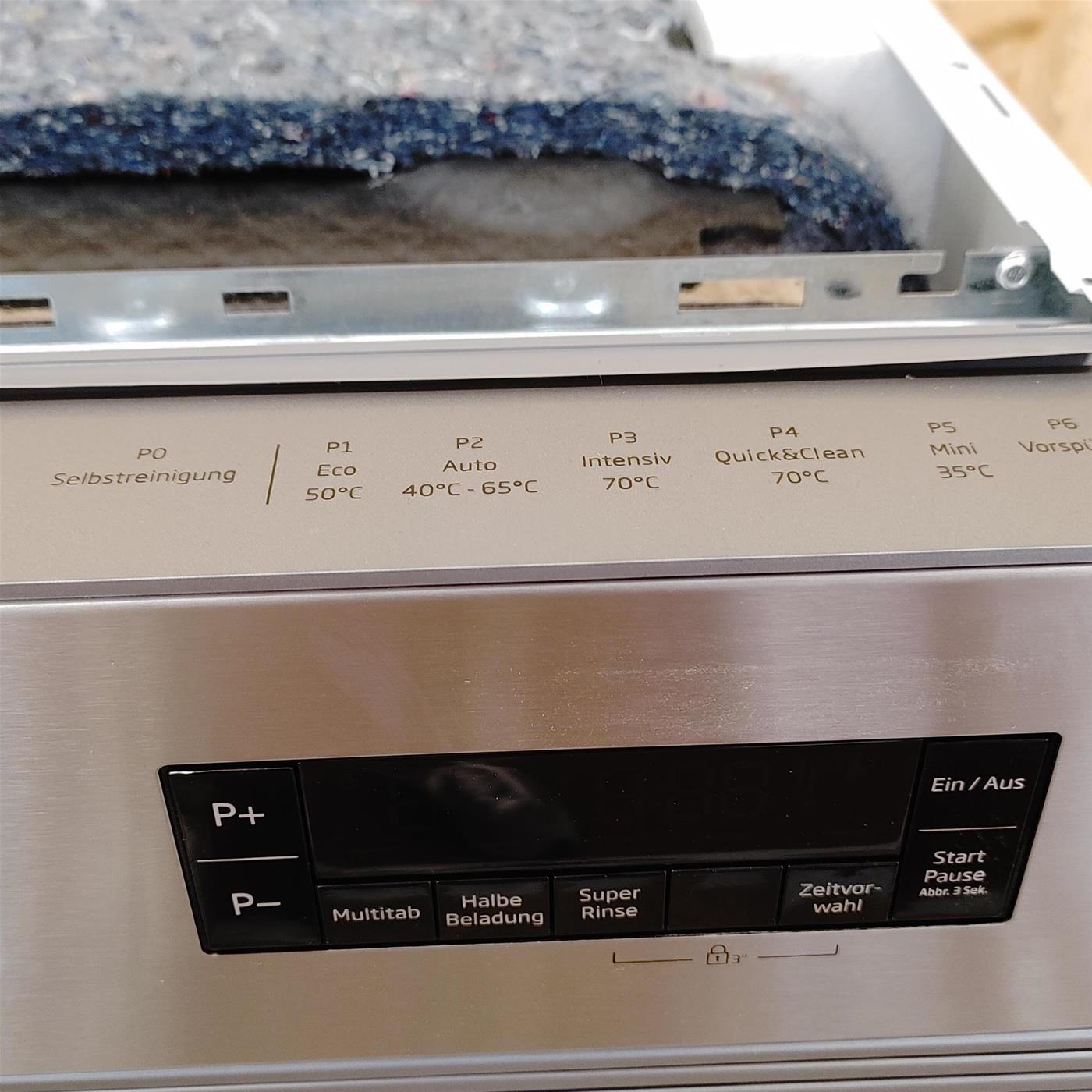 Lavastoviglie Beko DSN2643M0X Semincasso 14 coperti E