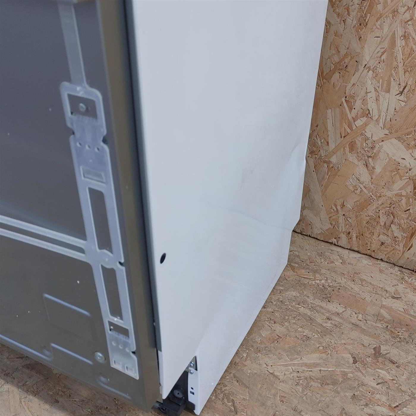 Lavastoviglie Beko DSN2643M0X Semincasso 14 coperti E