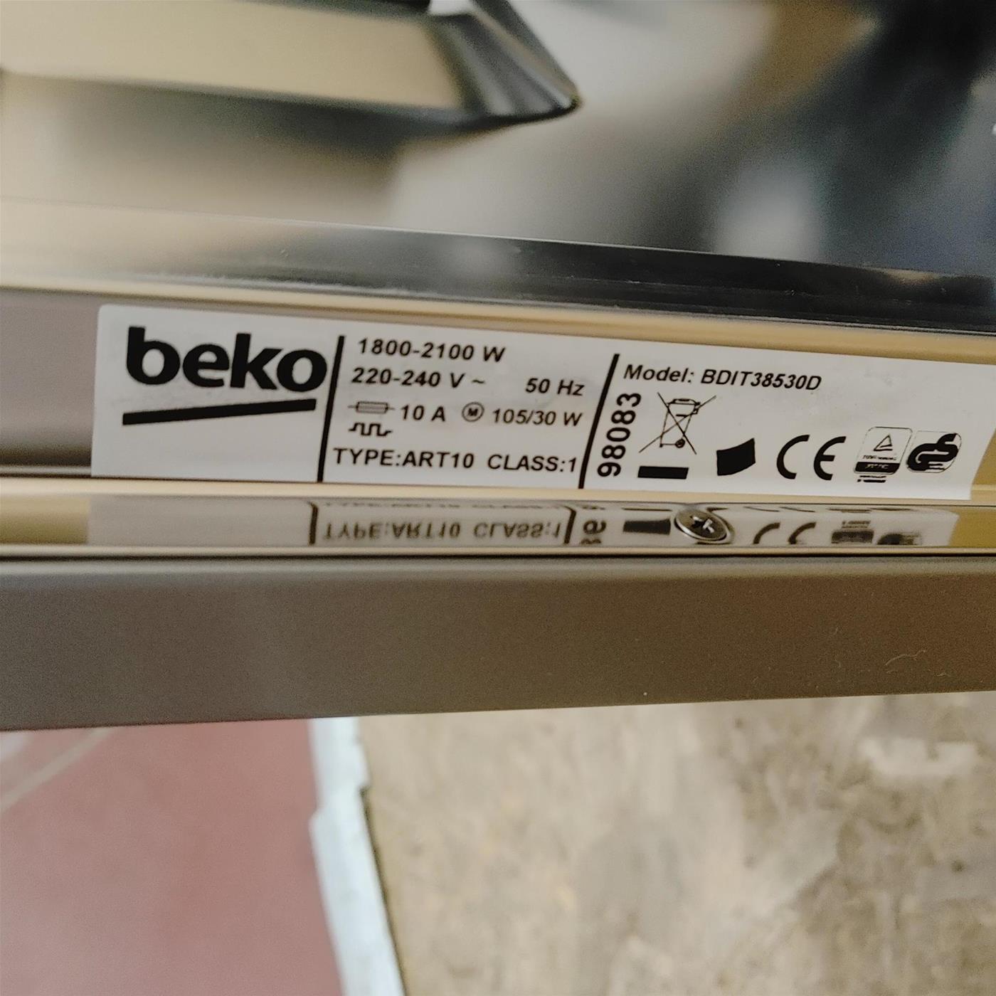 Lavastoviglie Beko BDIN38530D A scomparsa totale 15 coperti D