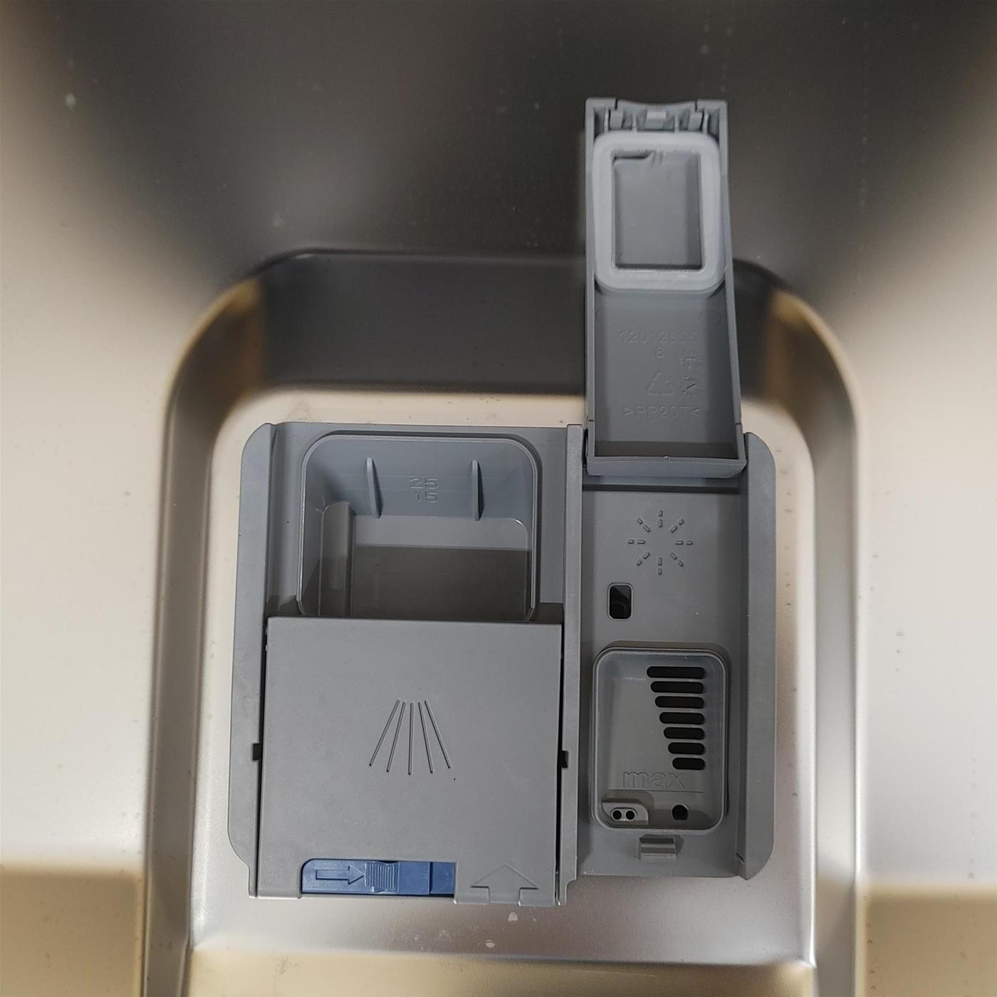 Beko DUN6634FXBG lavastoviglie A scomparsa totale 14 coperti E