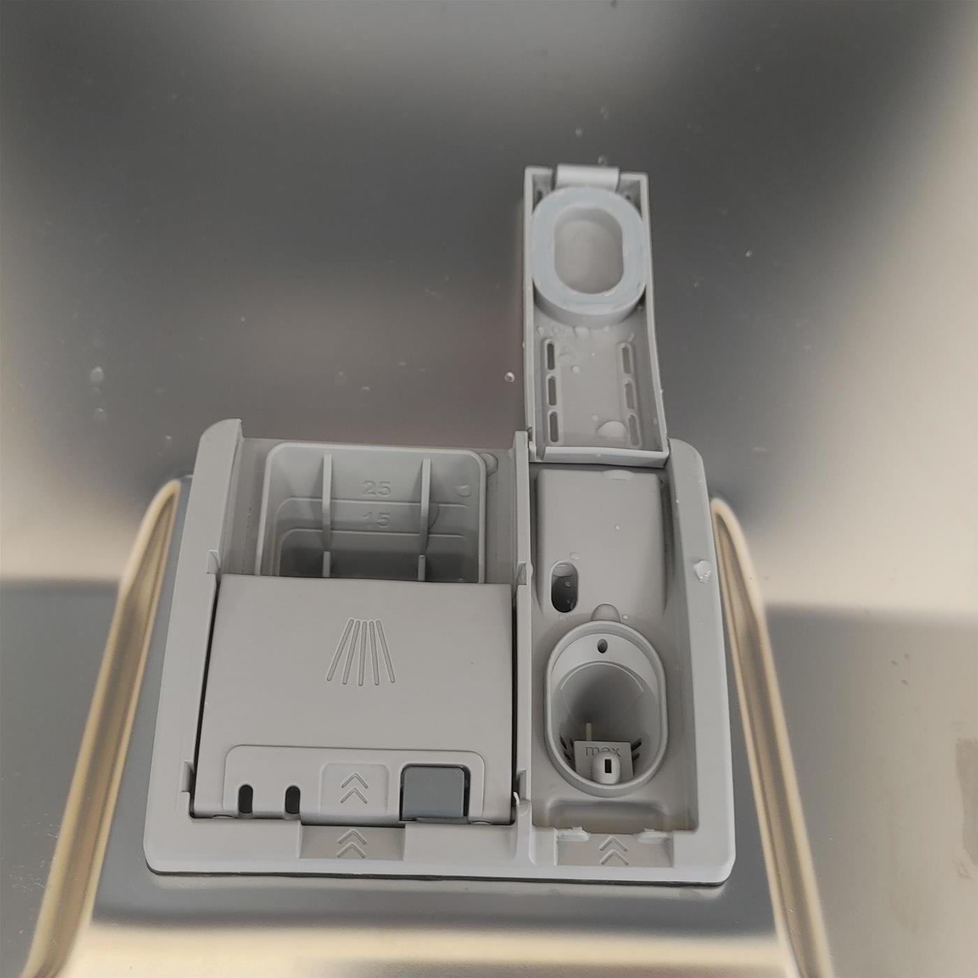 Bosch SMV6ECX51E lavastoviglie A scomparsa totale 13 coperti C