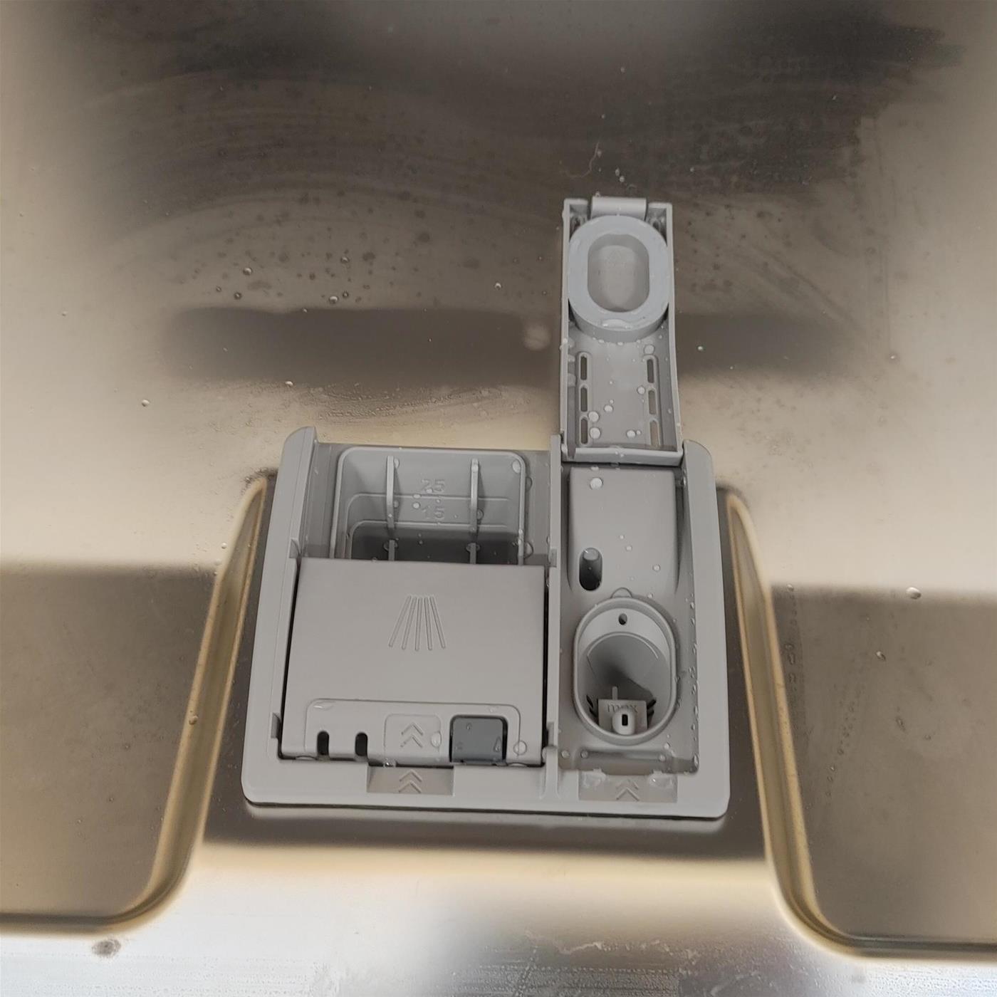 Bosch SMV6ECX51E lavastoviglie A scomparsa totale 13 coperti C