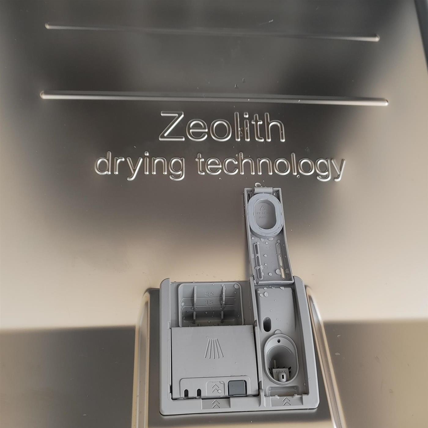 Bosch Serie 6 SMV6ZCX07E lavastoviglie A scomparsa totale 14 coperti C