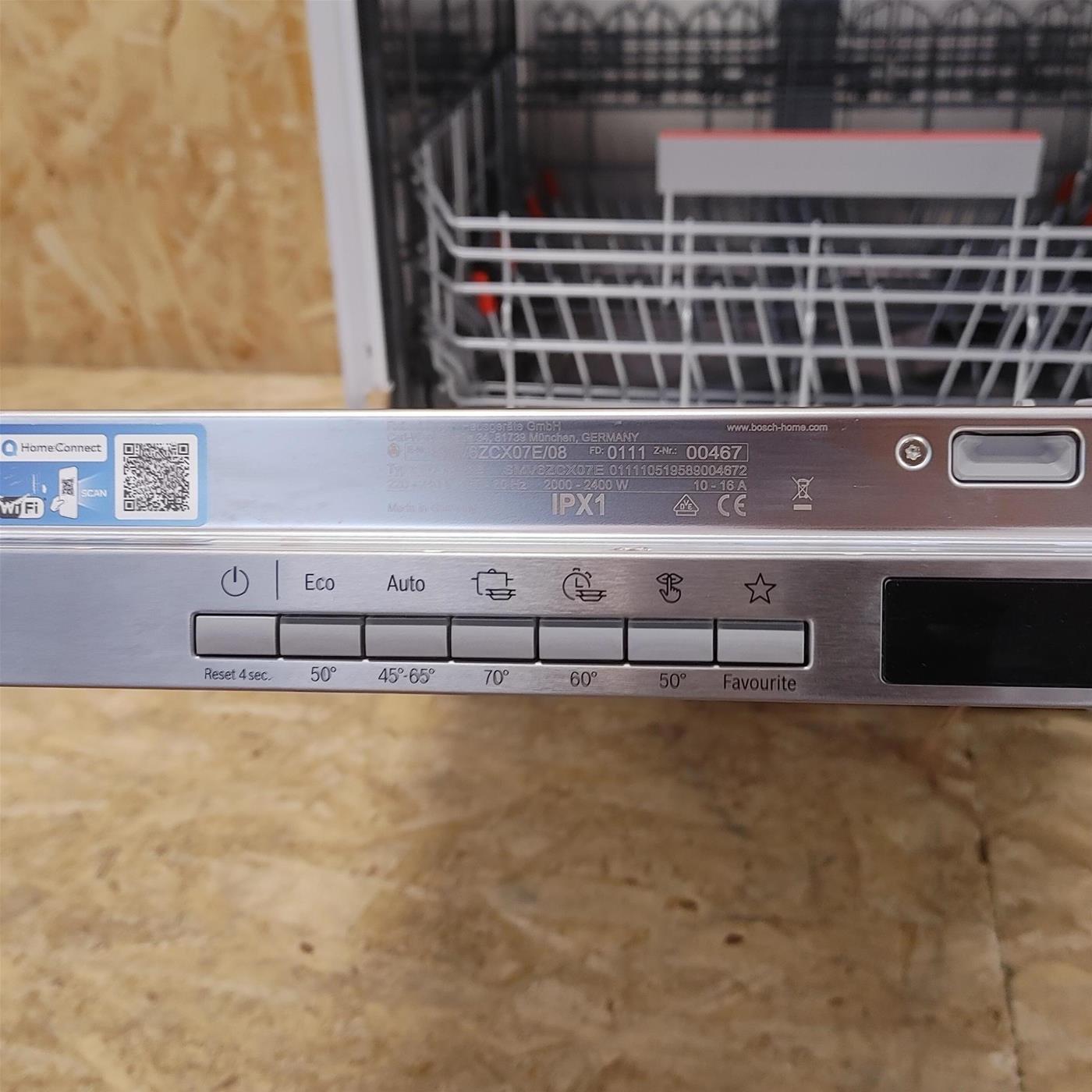 Bosch Serie 6 SMV6ZCX07E lavastoviglie A scomparsa totale 14 coperti C