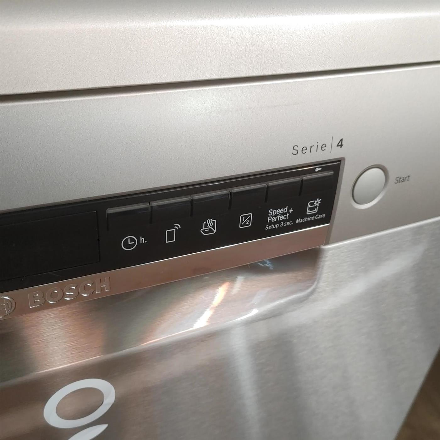 Lavastoviglie Bosch Serie 4 SMS4EVI14E Libera installazione 13 coperti C
