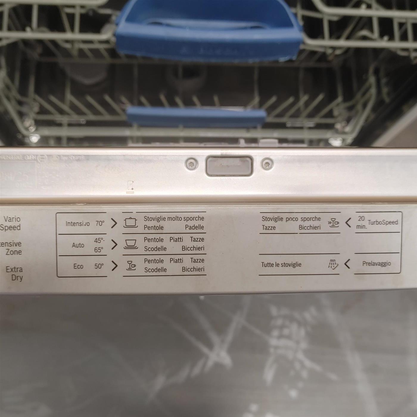 Lavastoviglie Bosch SMS53M98II Libera installazione 13 coperti