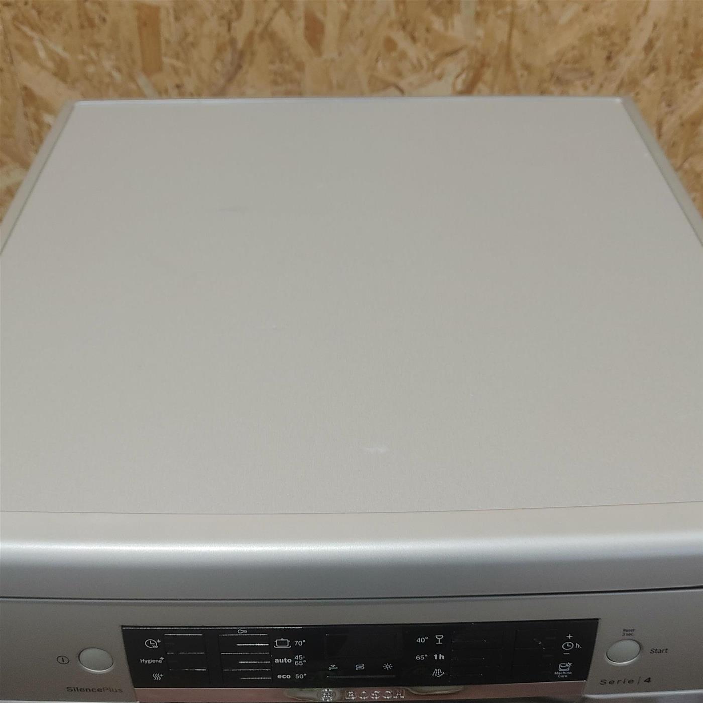 Bosch Serie 4 SMS46KI01E lavastoviglie Libera installazione 13 coperti E