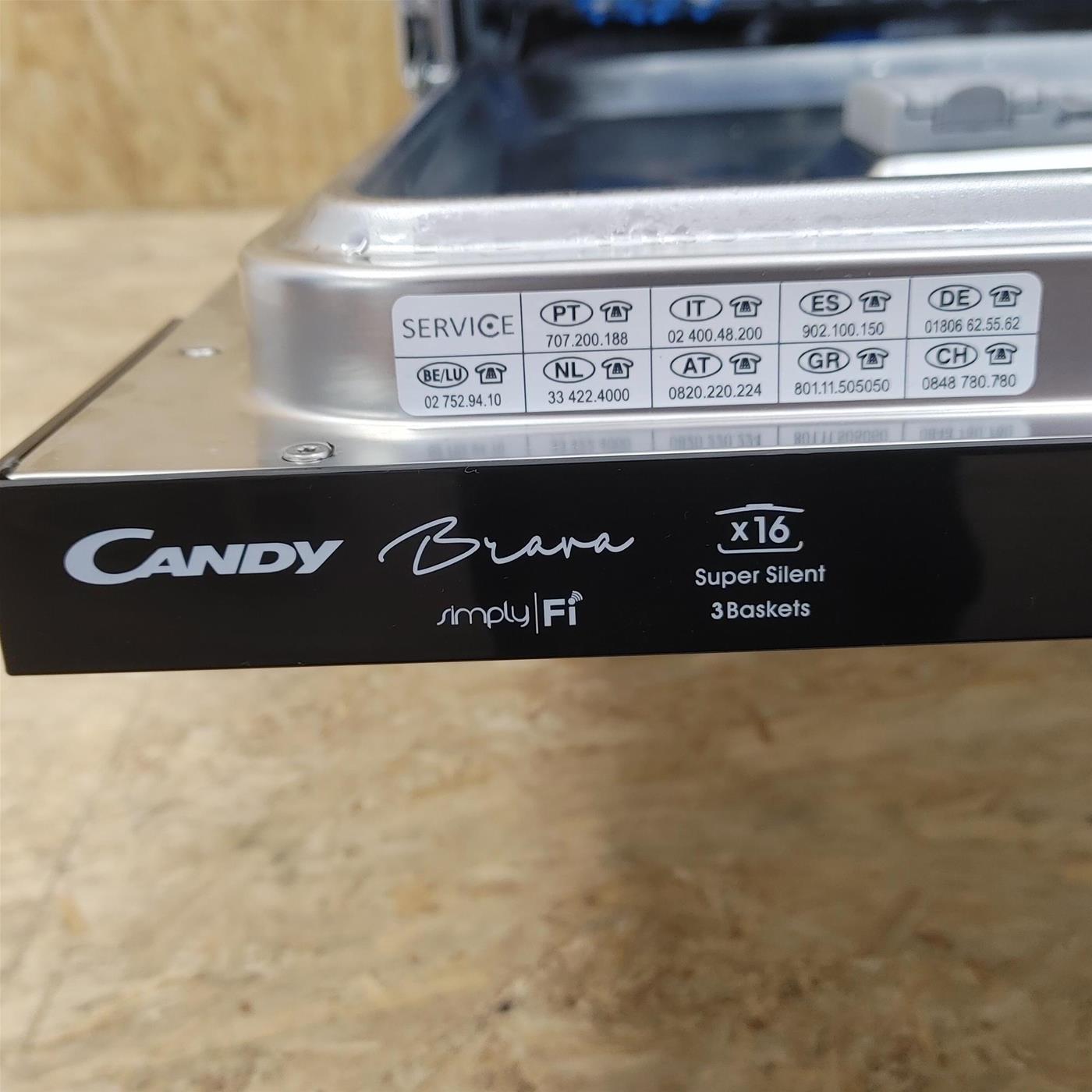 Candy Brava CELDIMN 4D622PBE A scomparsa totale 16 coperti C