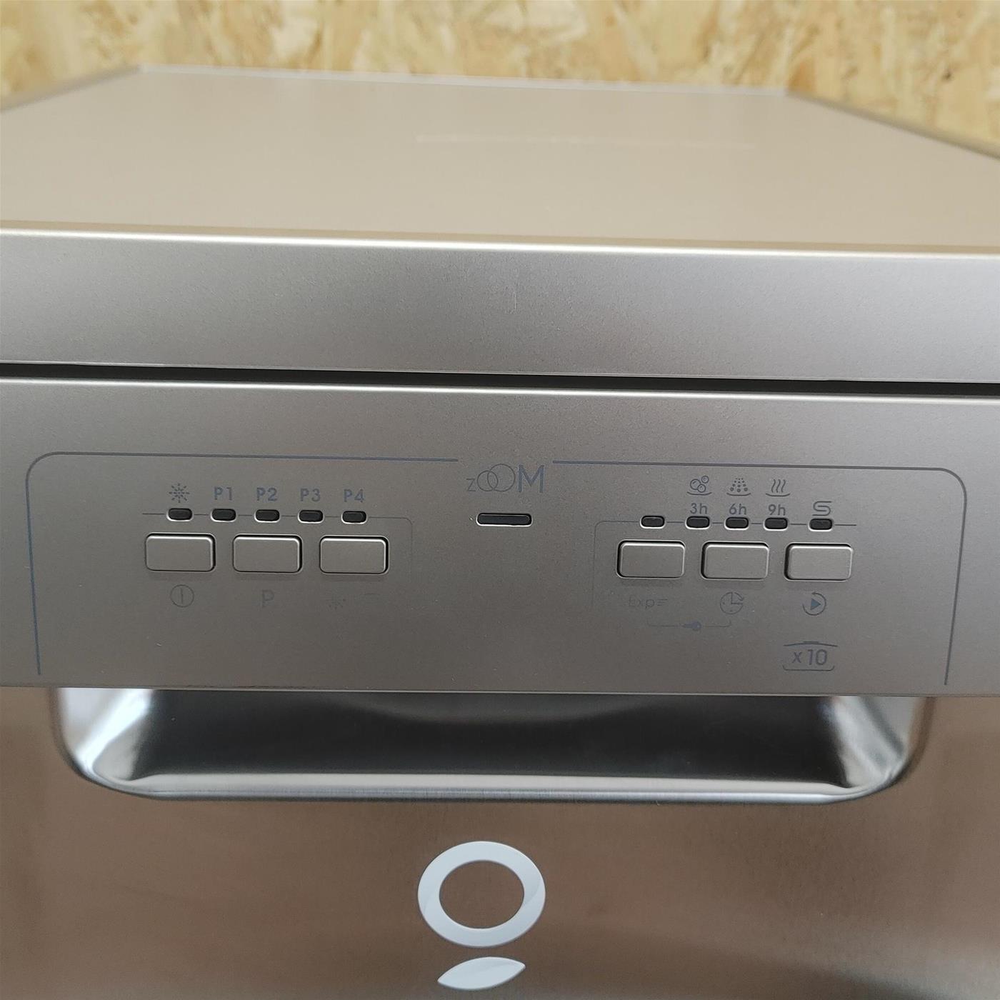 Lavastoviglie Candy Brava CDPH2L1047X Libera installazione 9 coperti E