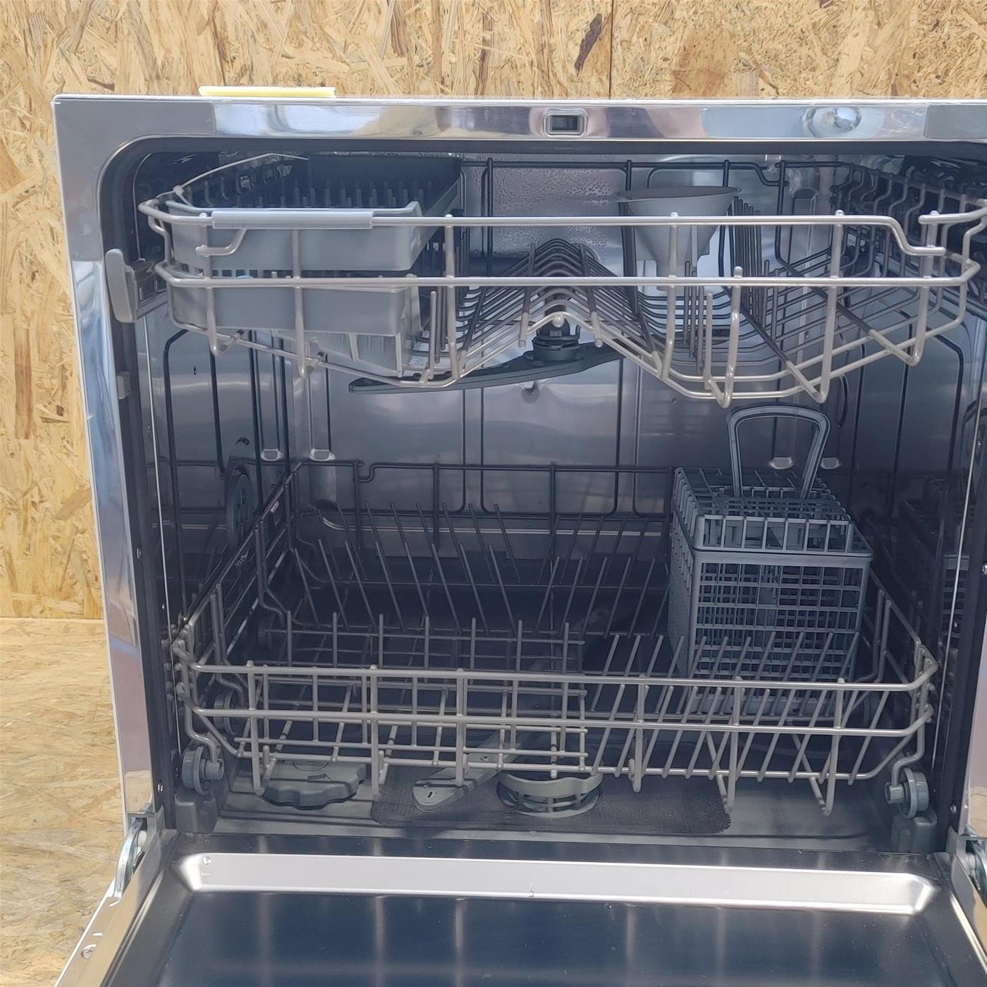 Candy Posable CDCP 8/E Libera installazione 8 coperti