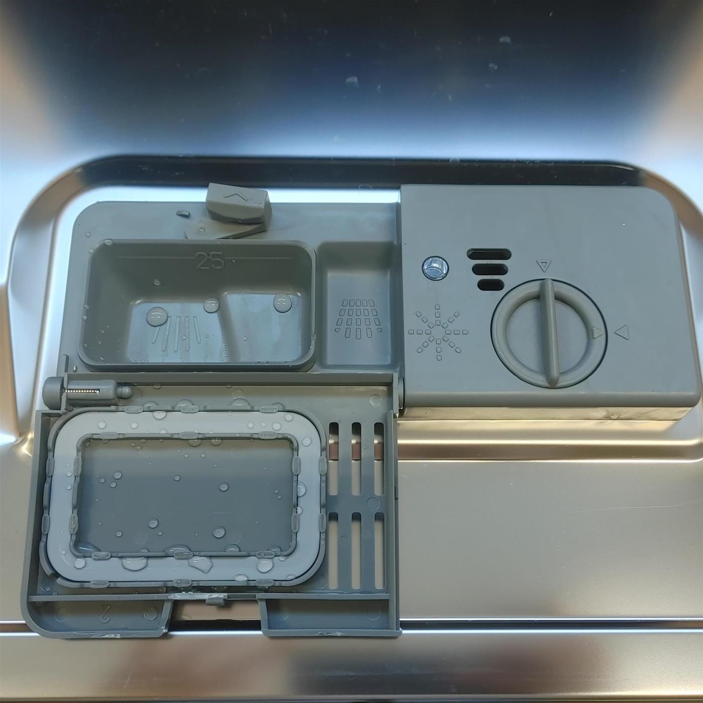 Candy Posable CDCP 8/E Libera installazione 8 coperti