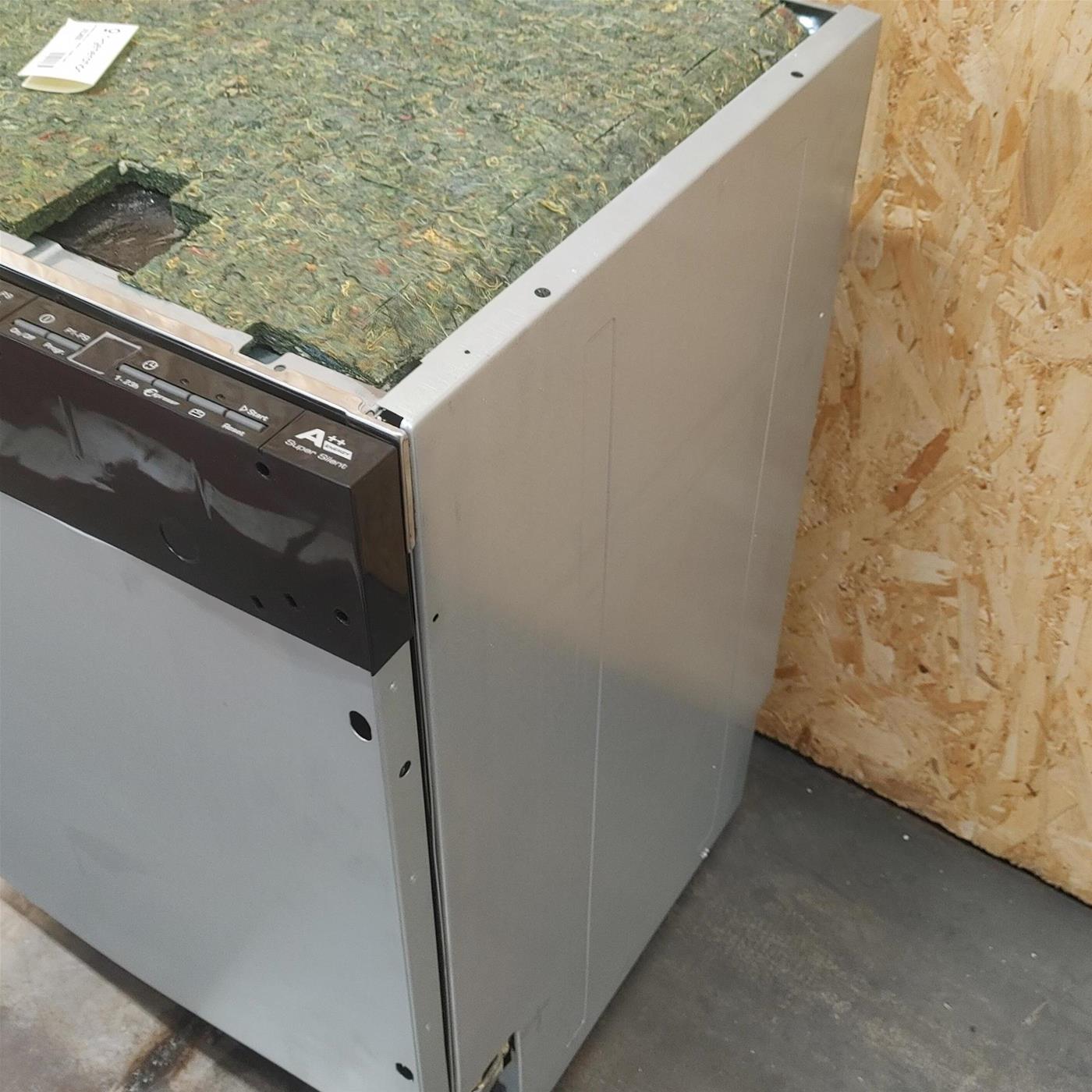 Candy CDIM 5146/T 16 coperti a scomparsa totale