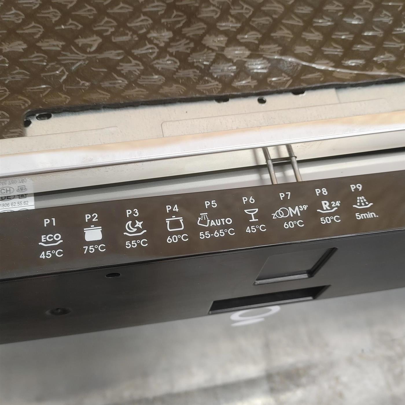 Candy Brava CSIN 2D360PB A scomparsa totale 13 coperti E