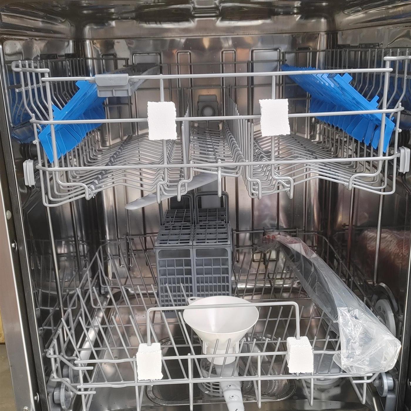 Candy Brava CSIN 2D360PB A scomparsa totale 13 coperti E