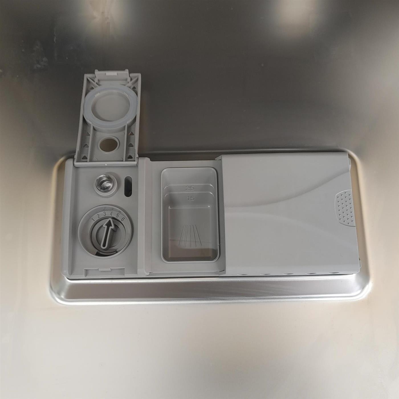 Candy Brava CSIN 2D360PB A scomparsa totale 13 coperti E