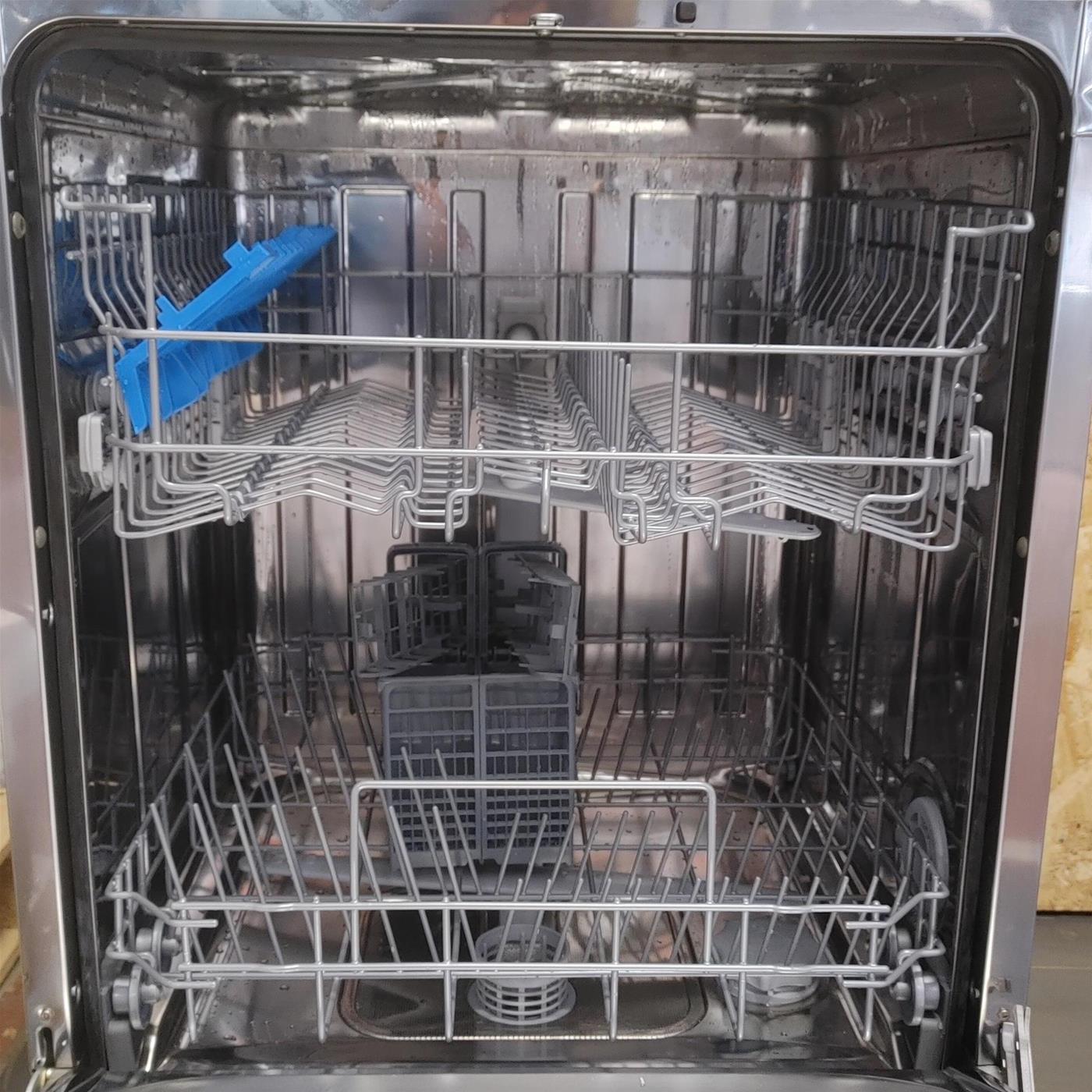 Candy Brava CDIN 4D340PB A scomparsa totale 13 coperti D