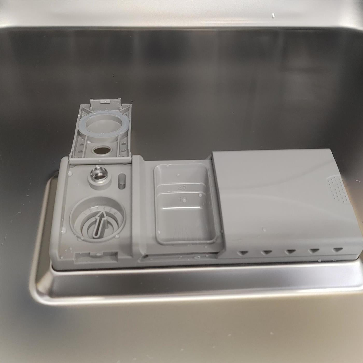 Candy Brava CDIN 4D340PB A scomparsa totale 13 coperti D