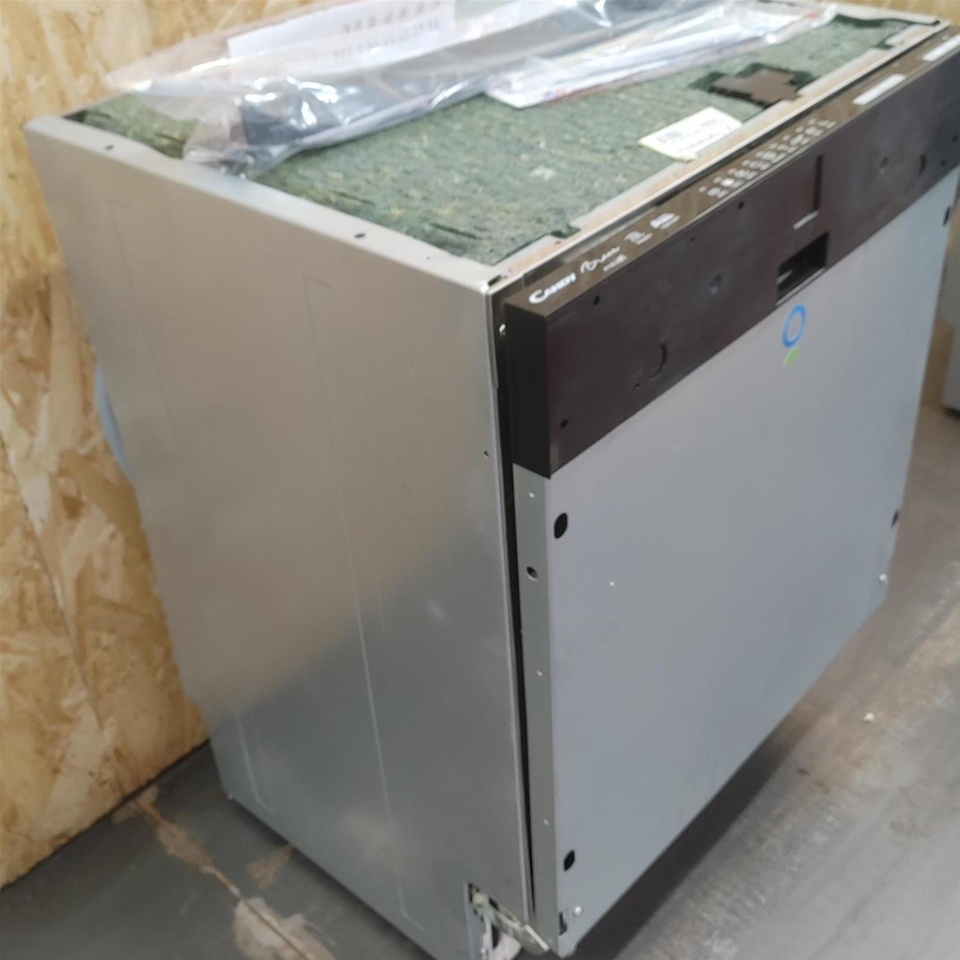 Candy Brava CELDIMN 4D622PB A scomparsa totale 16 coperti C