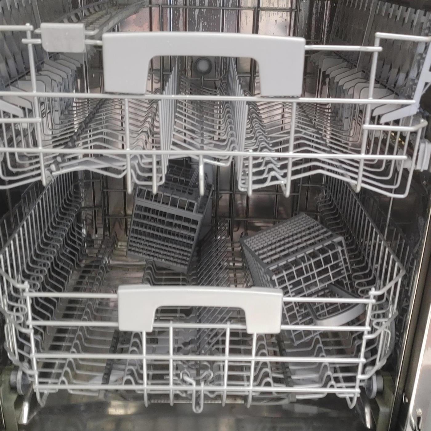 Lavastoviglie Candy CDI 3615 A scomparsa totale 16 coperti