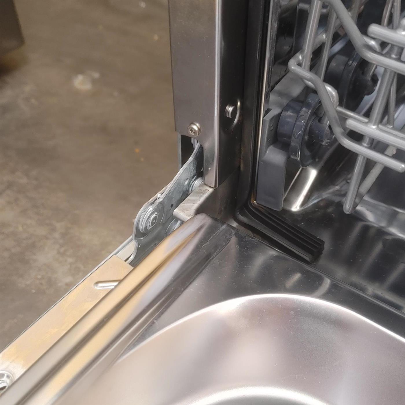 Lavastoviglie Candy CDI1L38-02/T a scomparsa totale 13 coperti