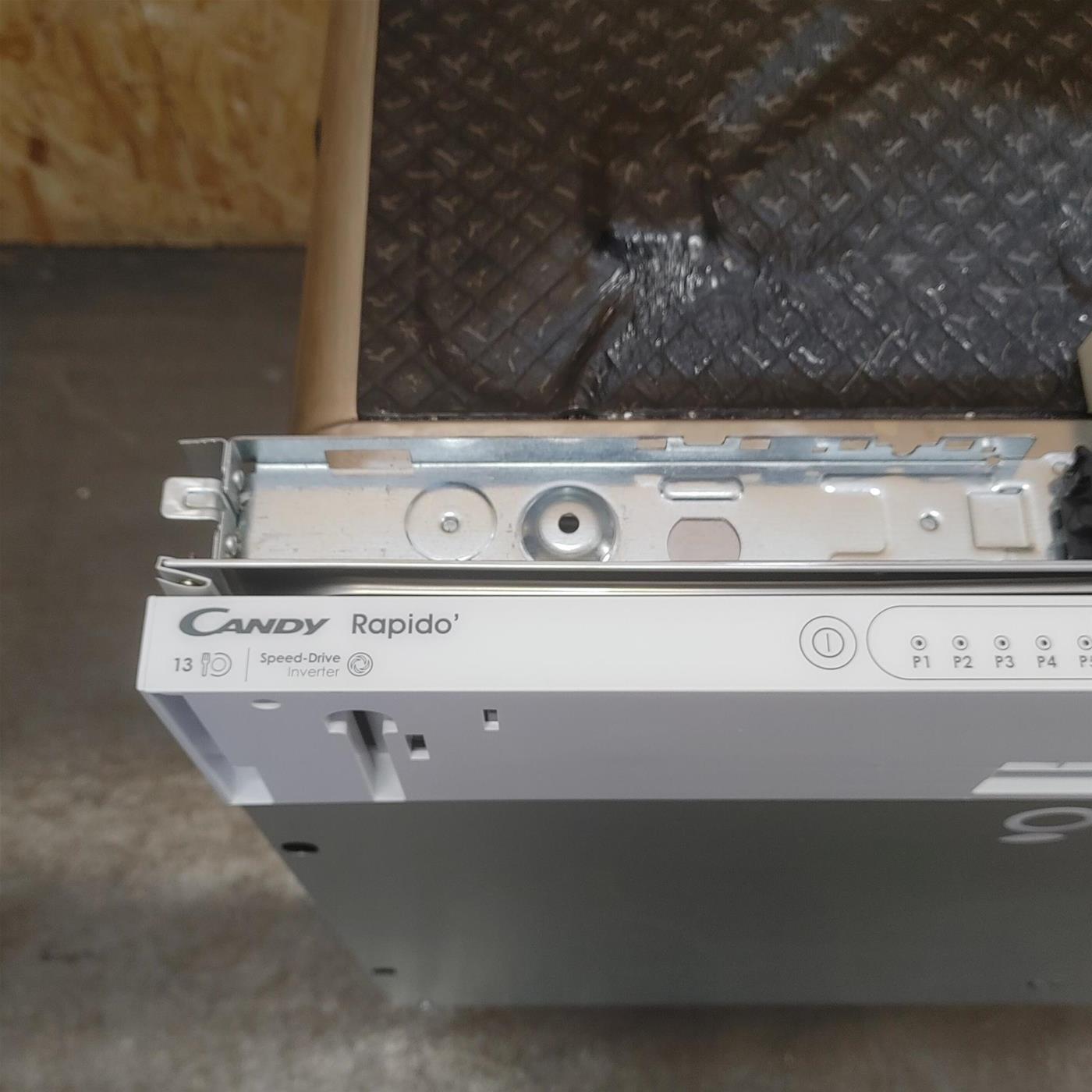 Lavastoviglie CANDY CIMC E0W 3E53 a Scomparsa Totale