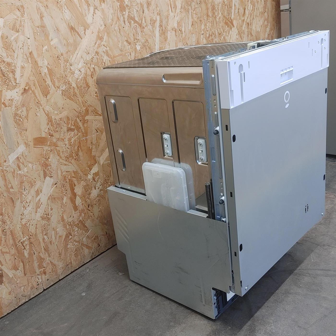 Lavastoviglie CANDY CIMC E0W 3E53 a Scomparsa Totale